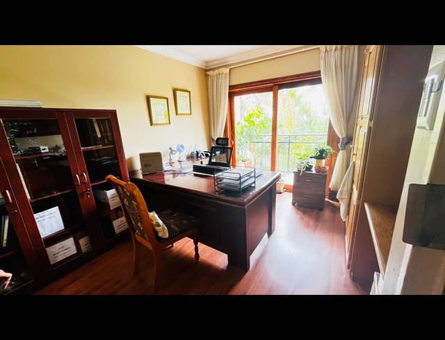 640M² OFFICE FOR SALE IN MORELETA PARK